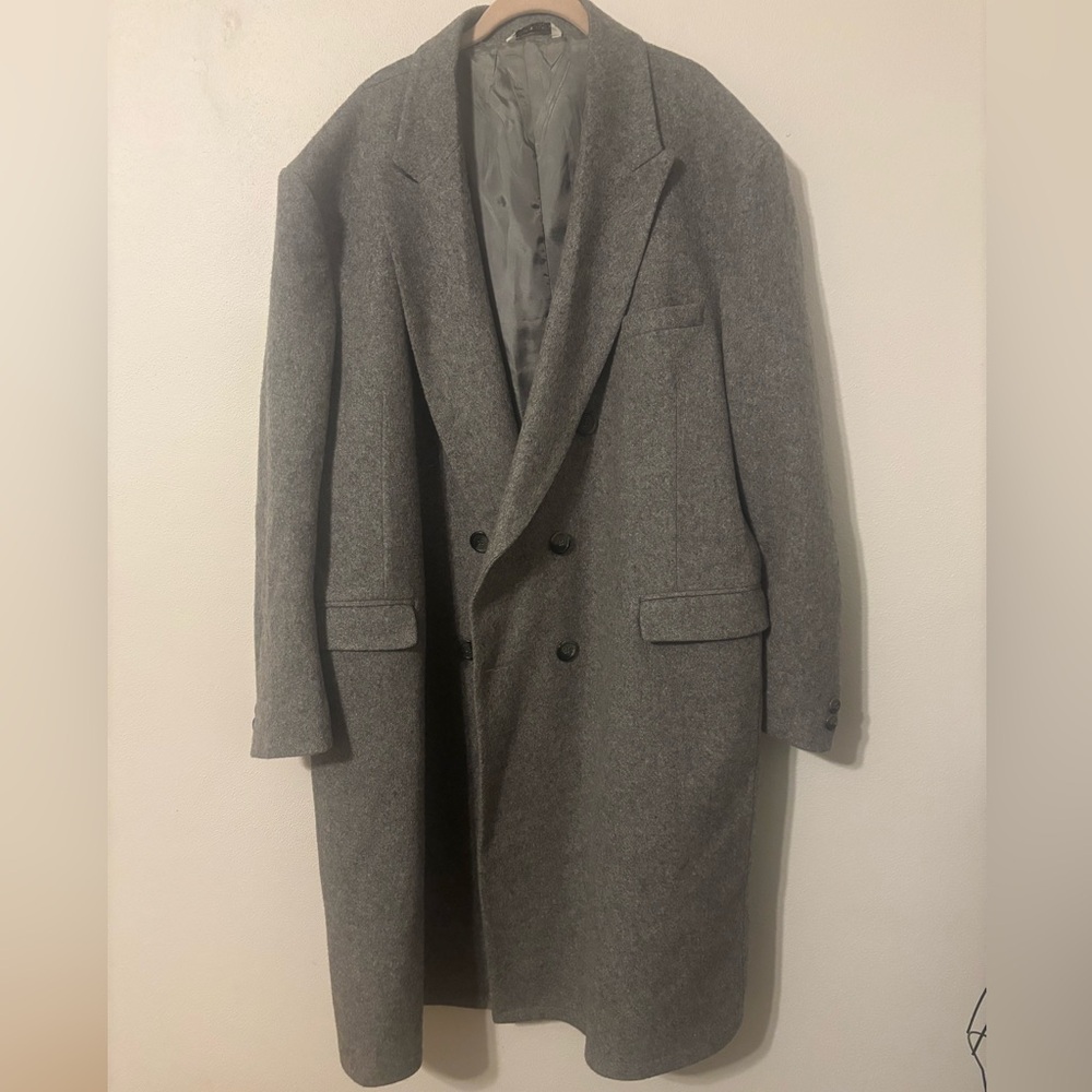 Classic Gray Trench Coat with Wide Lapels